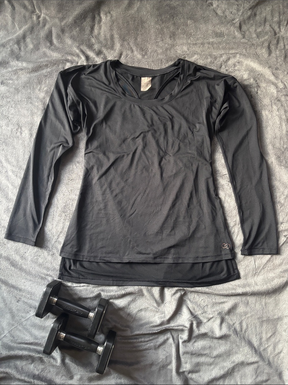CALIA by Carrie Underwood Black Long-Sleeve Performance Top